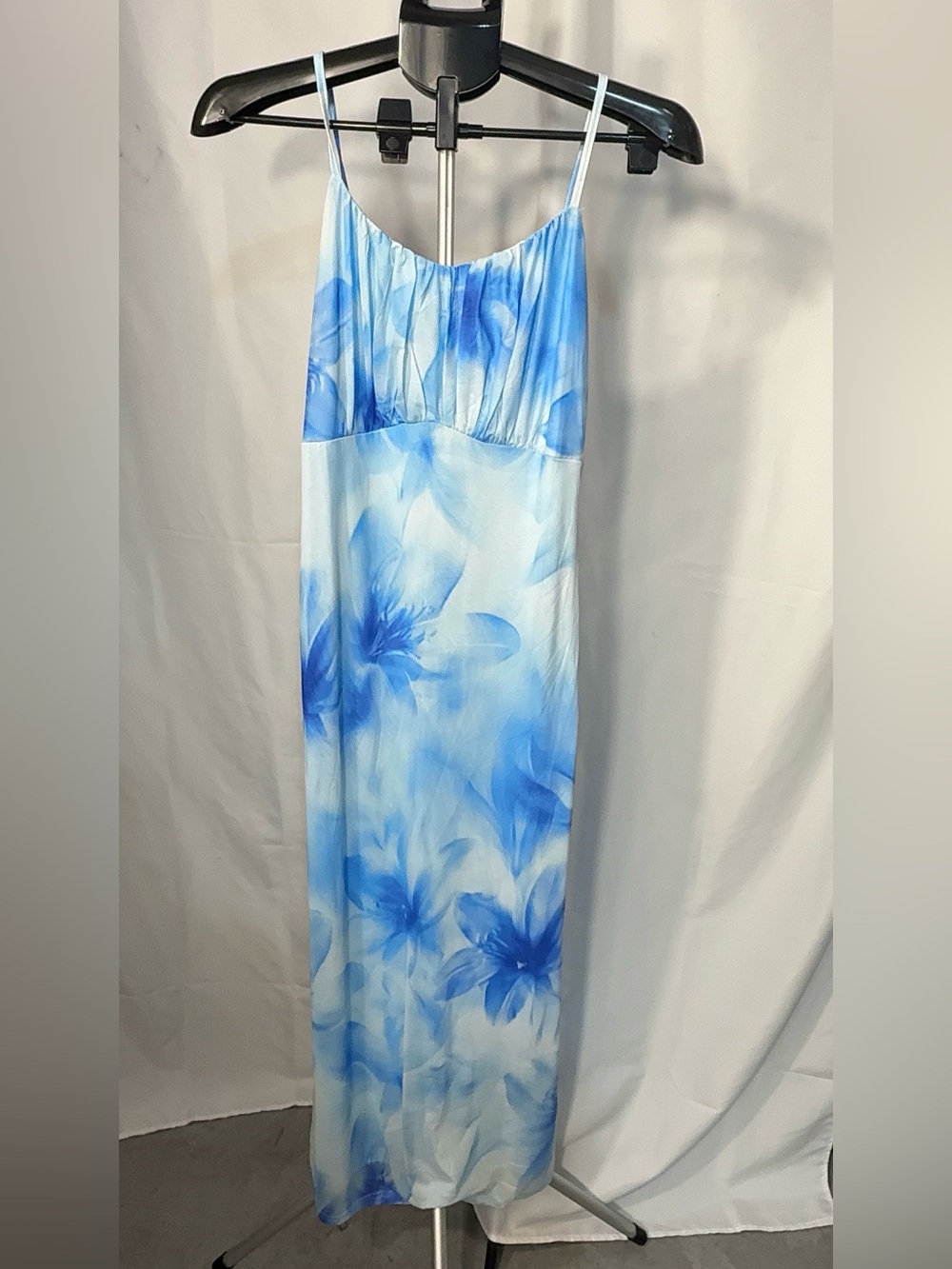 Blue Floral Sleeveless Maxi Dress- Size Medium